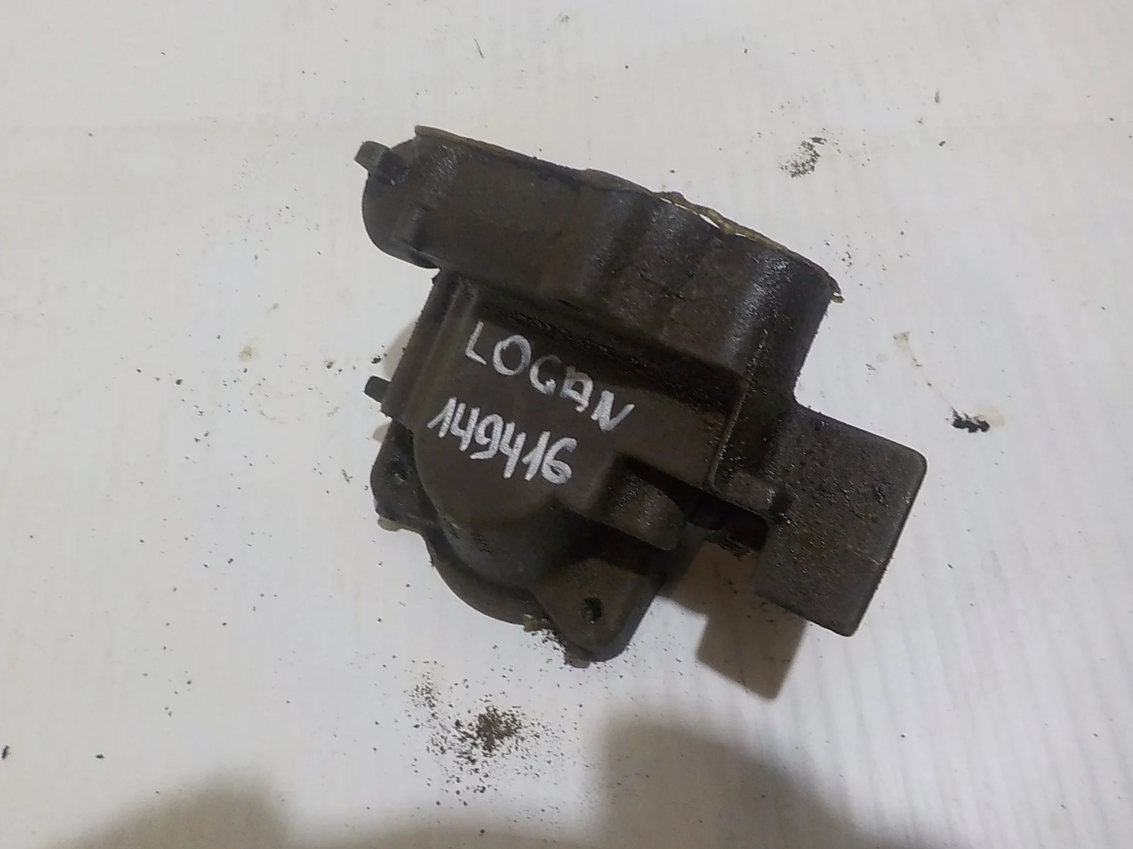 Корпус термостата Renault Logan I (2004—2009)