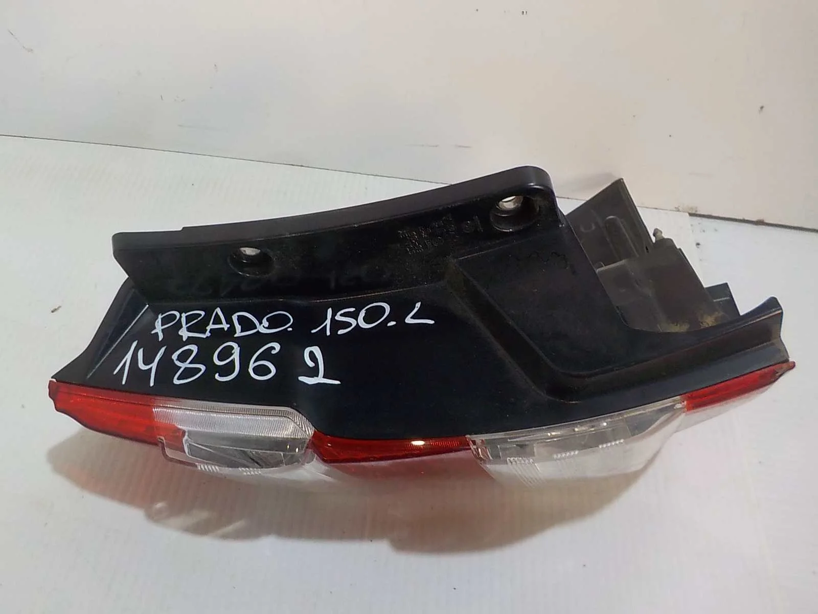 Фонарь Toyota Land Cruiser Prado 150 (2009—2013) Зад Лево