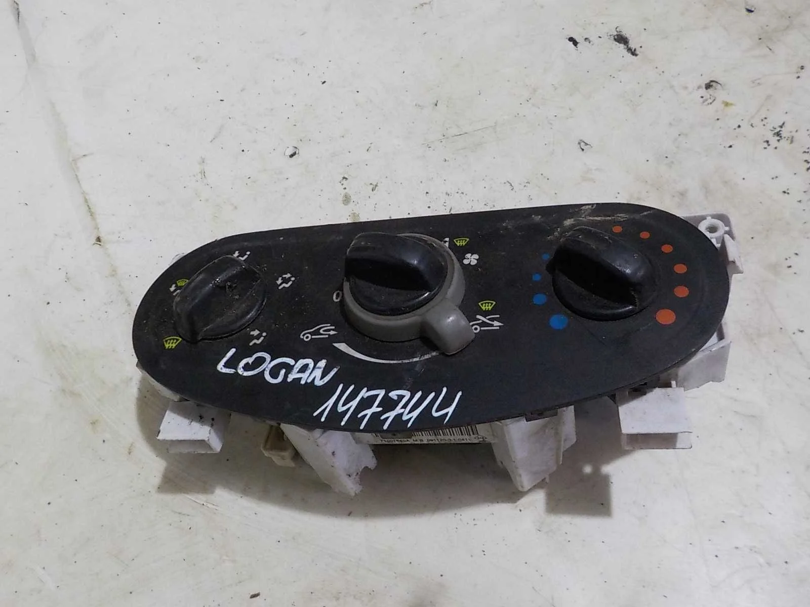 регулятор печки Renault Logan I рестайлинг (2009—2015)