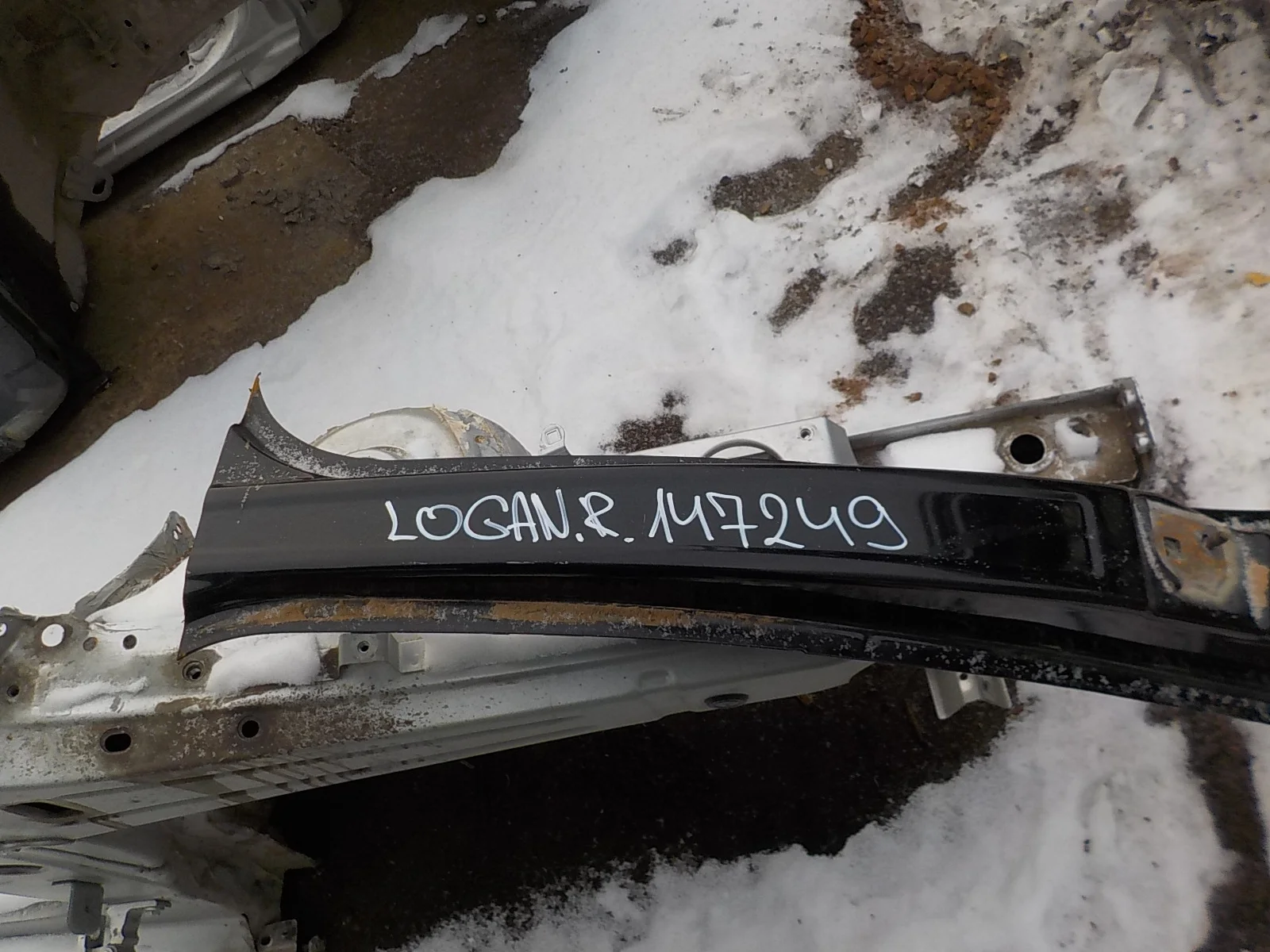 боковина кузова Renault Logan I (2004—2009)  Право