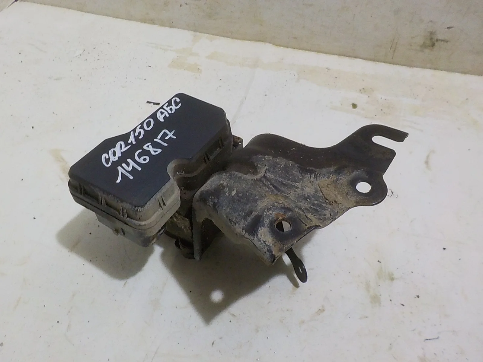 Блок управления ABS Toyota Corolla X (2006—2010)