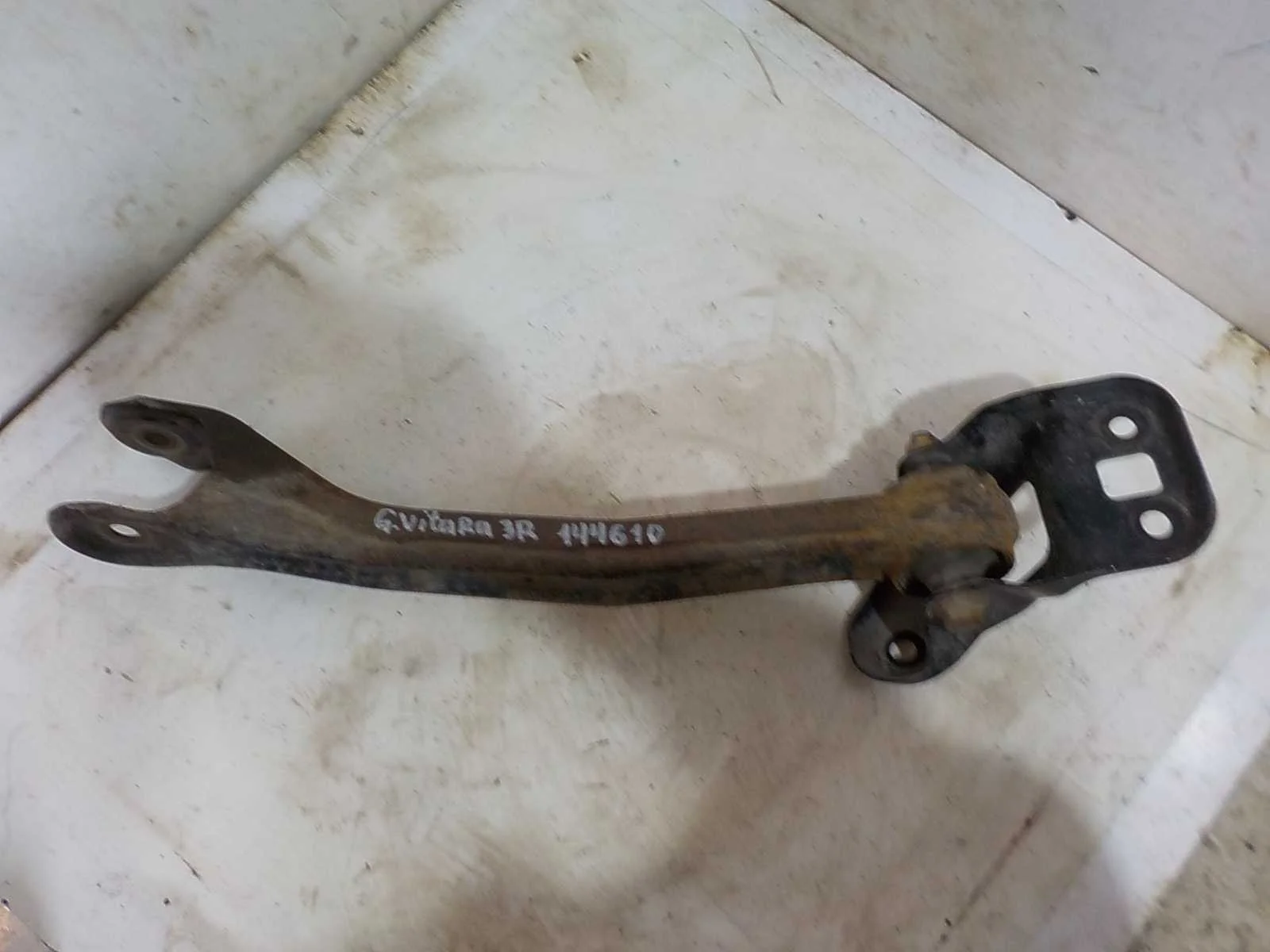 Рычаг Suzuki Grand Vitara II (2005—2008) Зад Право