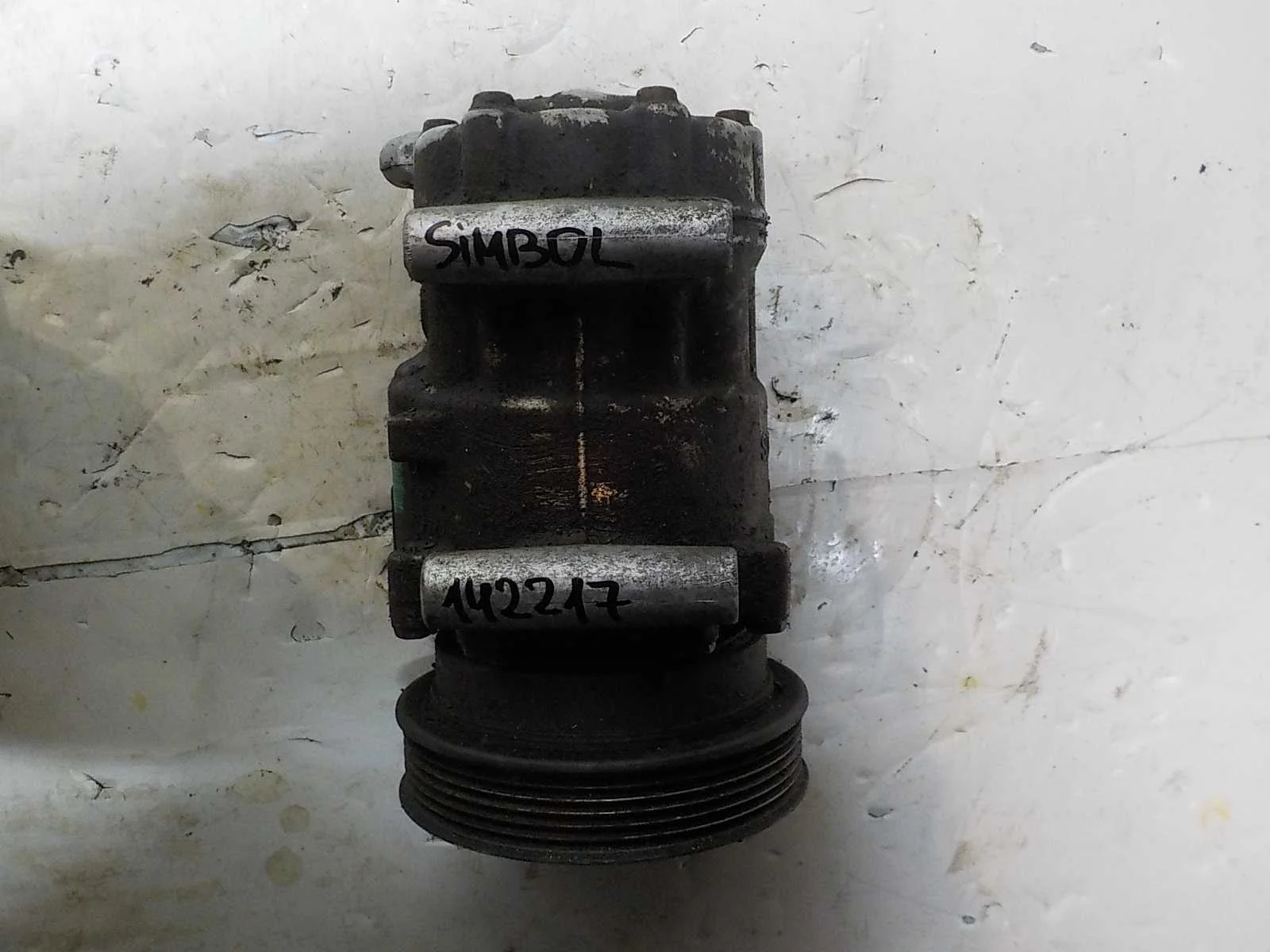 Компрессор кондиционера Renault Symbol I (1999—2002)