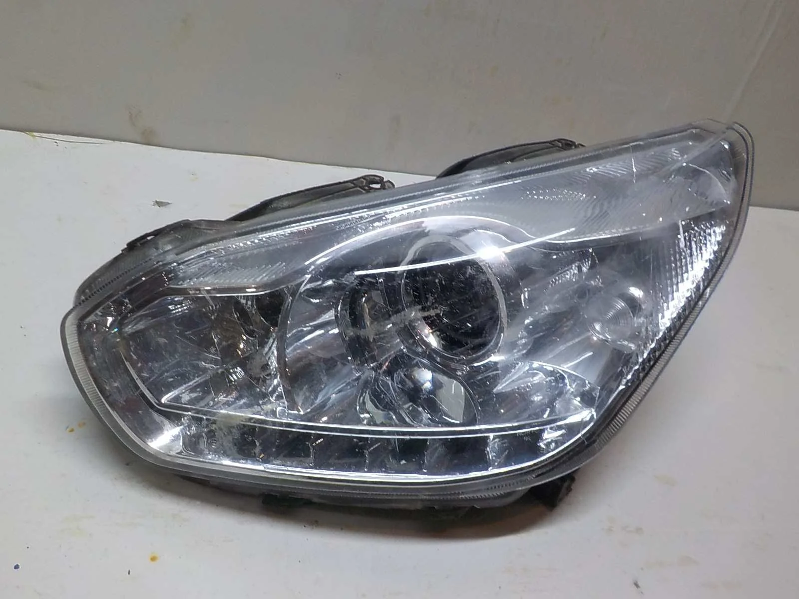 Фара Chery Tiggo (T11) T11 рестайлинг (2013—2016) Перед Лево