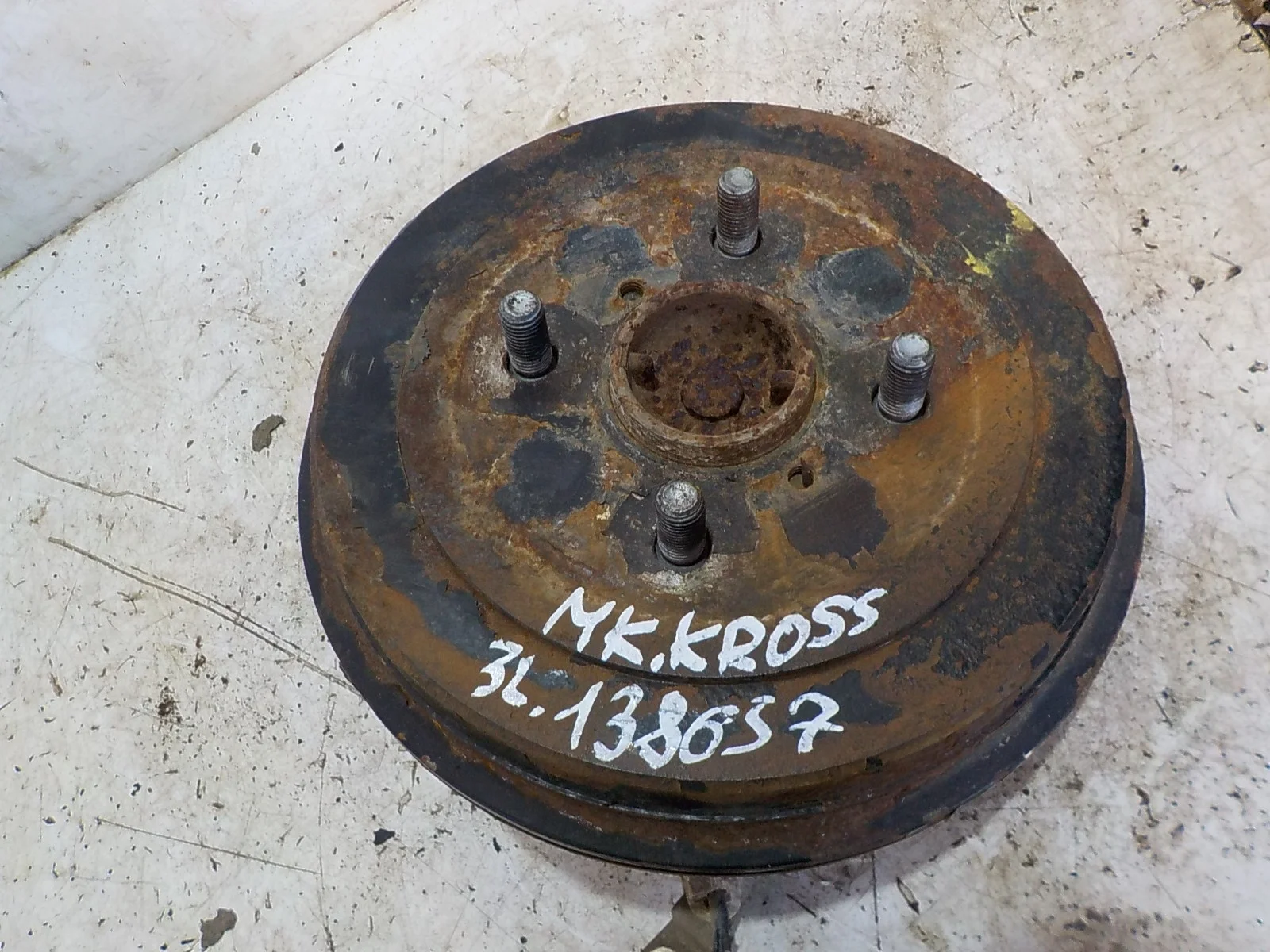 Ступица Geely MK Cross I (2010—2016) Зад Лево