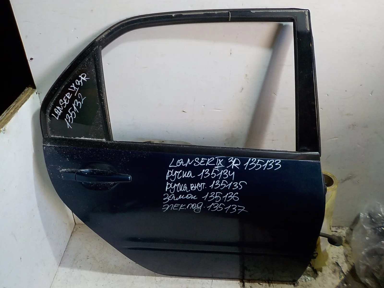 Дверь Mitsubishi Lancer IX (2000—2007) Зад Право