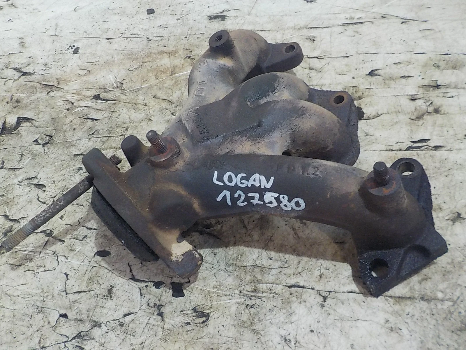 Коллектор выпускной Renault Logan I (2004—2009)