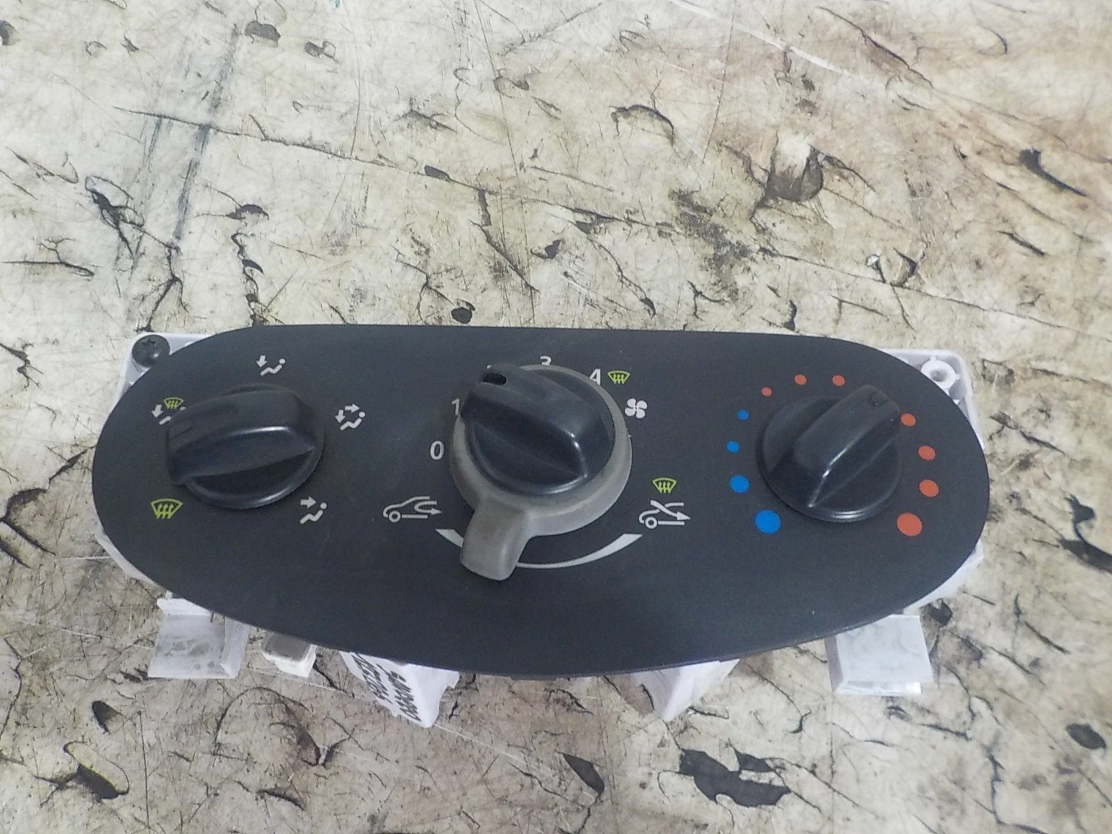 регулятор печки Renault Logan I рестайлинг (2009—2015)