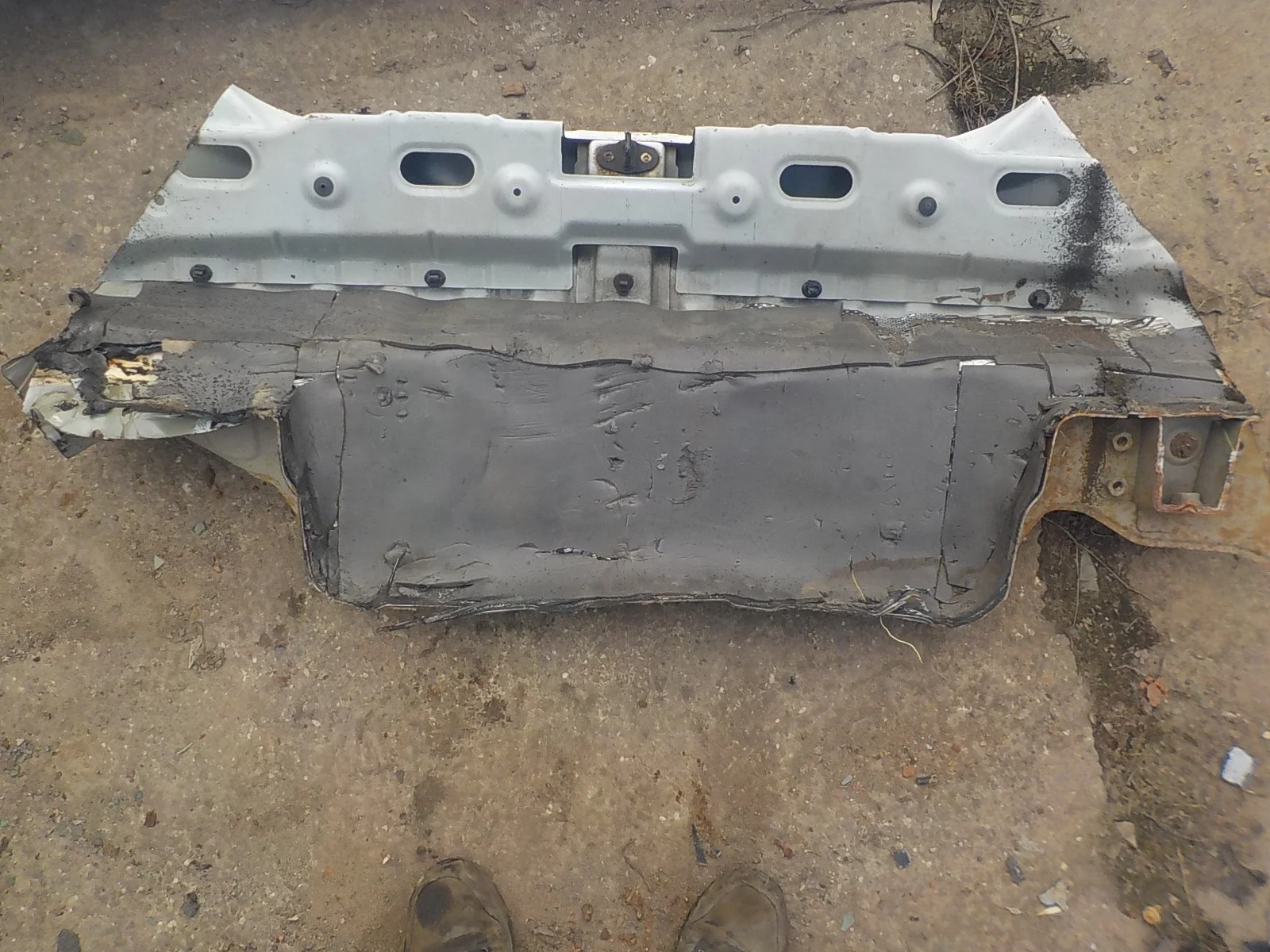 задняя панель кузова Geely Emgrand EC7 I (2009—2016)