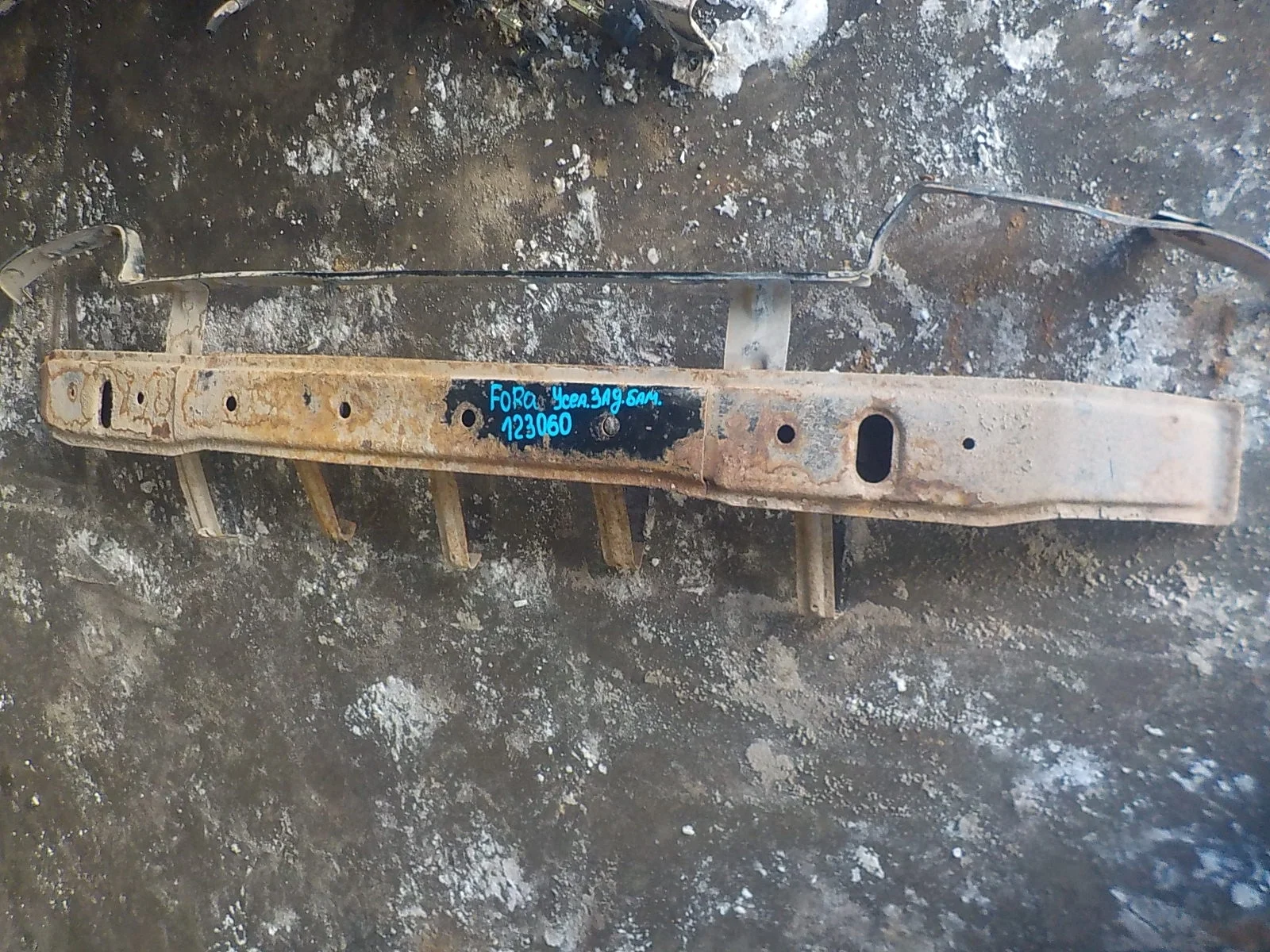 Усилитель бампера Vortex Estina I (2008—2012) Зад