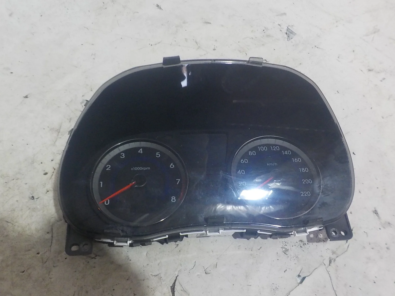 Панель приборов Hyundai Solaris I рестайлинг (2014—2017)