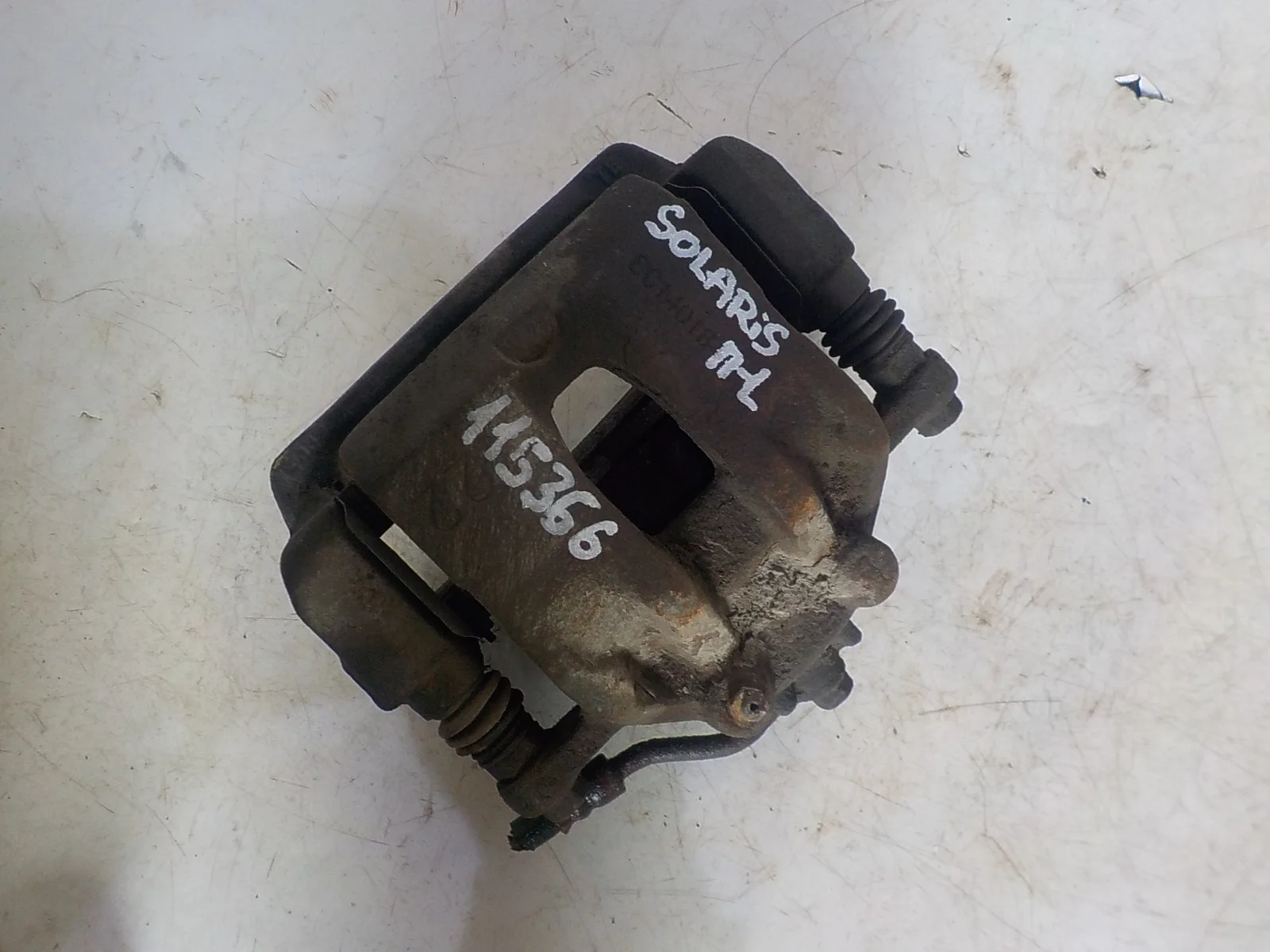 суппорт Hyundai Solaris I (2010—2014) Перед Лево