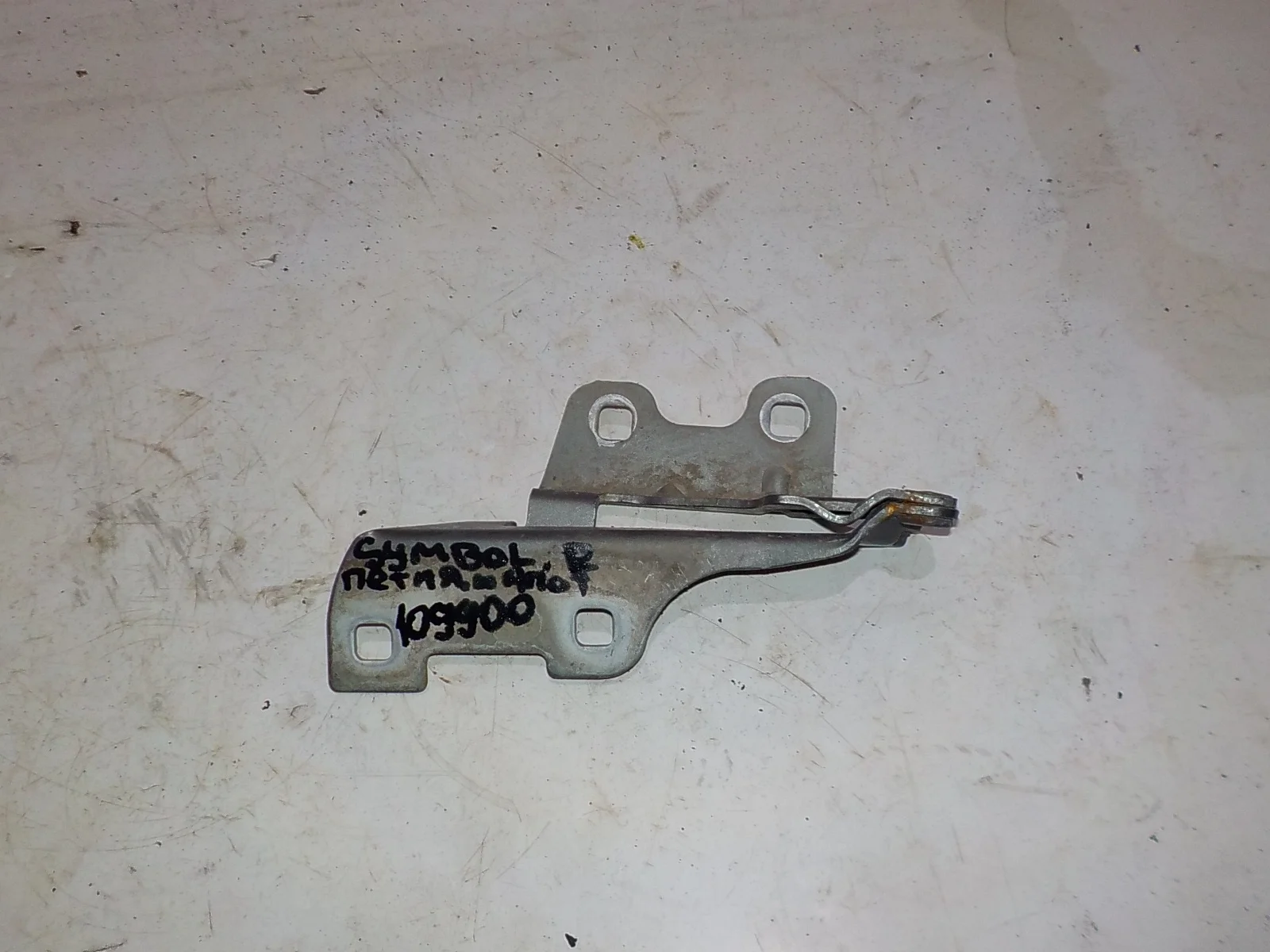 Петля капота Renault Symbol I рестайлинг (2002—2006) Перед Право