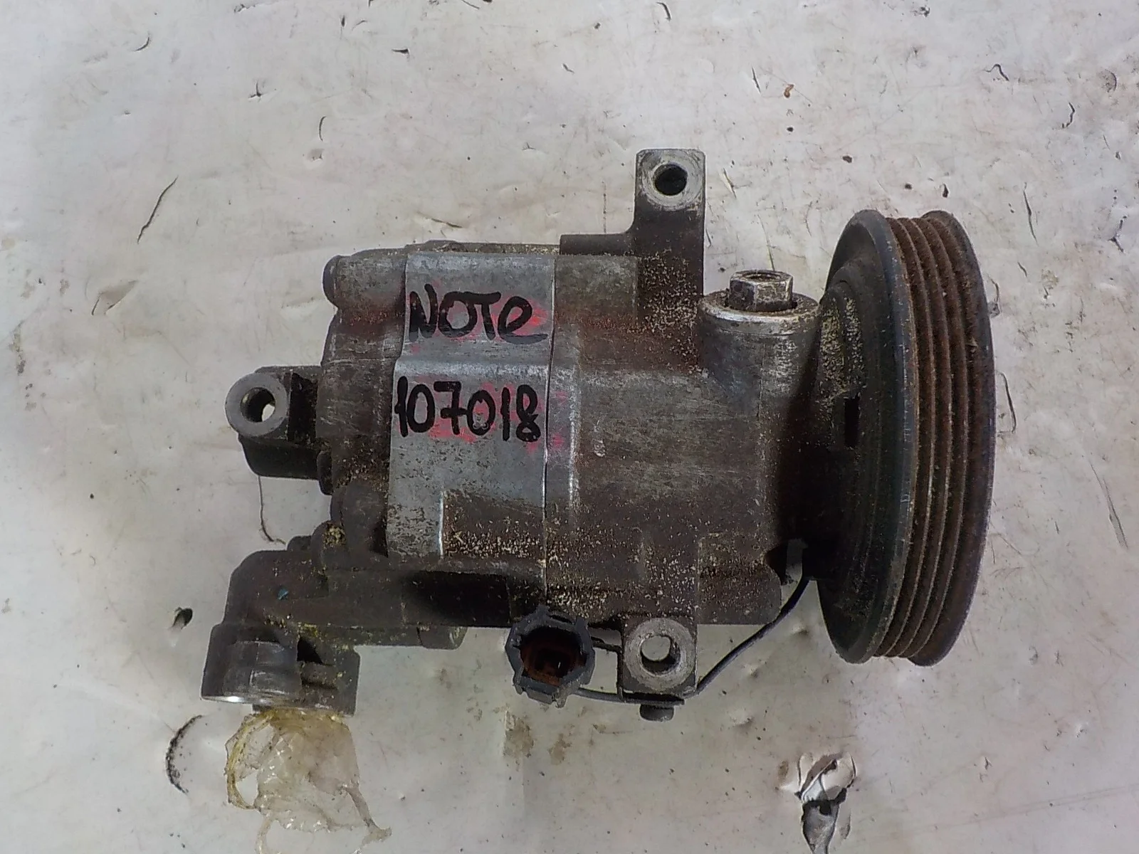 Компрессор кондиционера Nissan Tiida C11 (2004—2012)