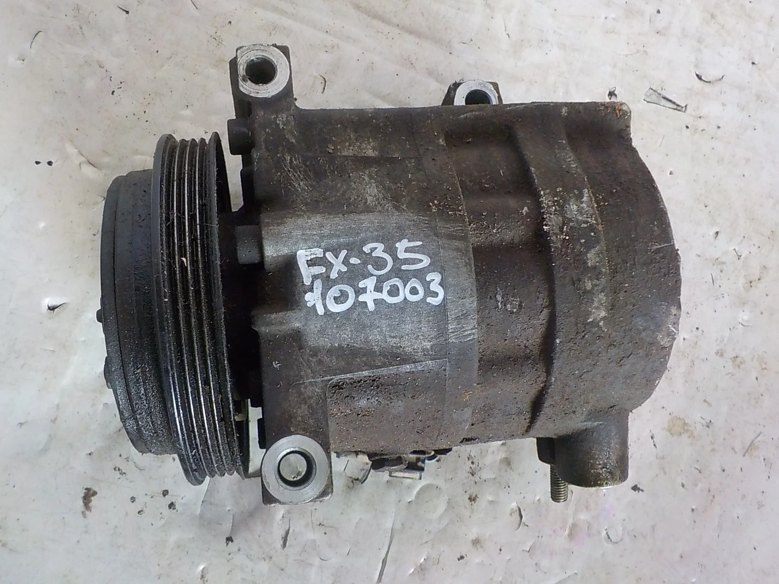 Компрессор кондиционера Infiniti FX35 I (2002—2006)
