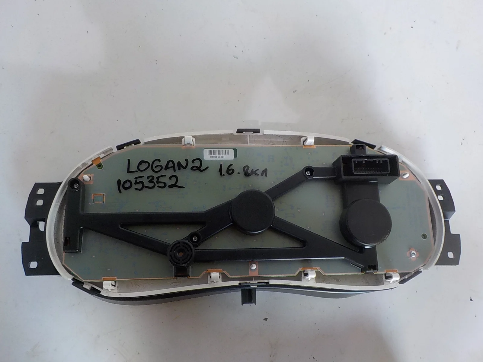 Панель приборов Renault Logan II (2012—2018)