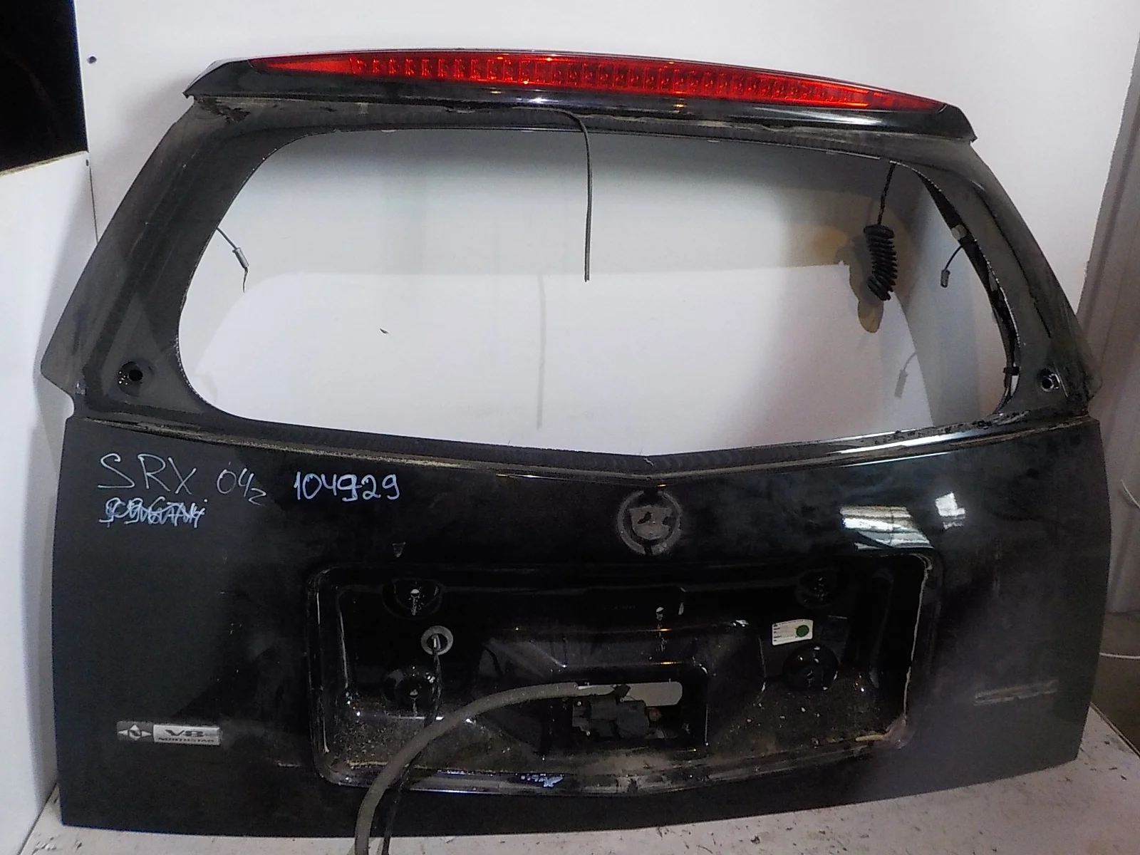 Крышка багажника Cadillac SRX I (2003—2009)