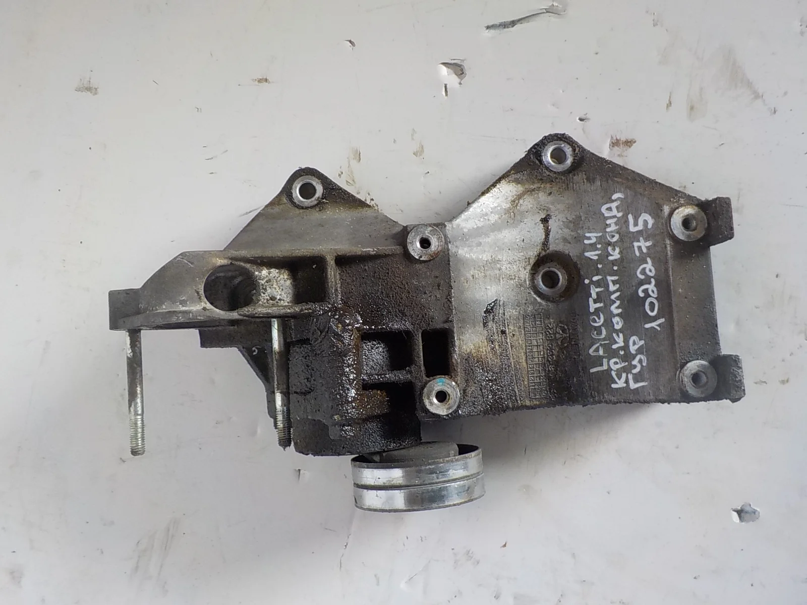 Кронштейн компрессора кондиционера Chevrolet Lacetti I (2004—2013)