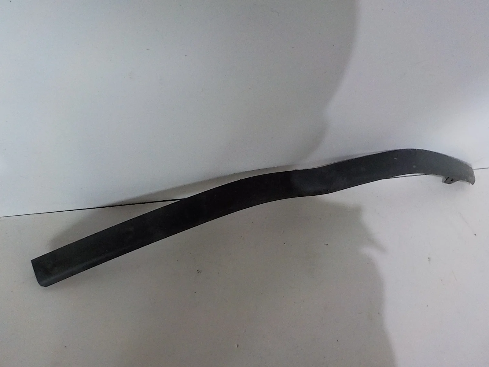 накладка на бампер Toyota Corolla IX (2000—2004) Перед Лево