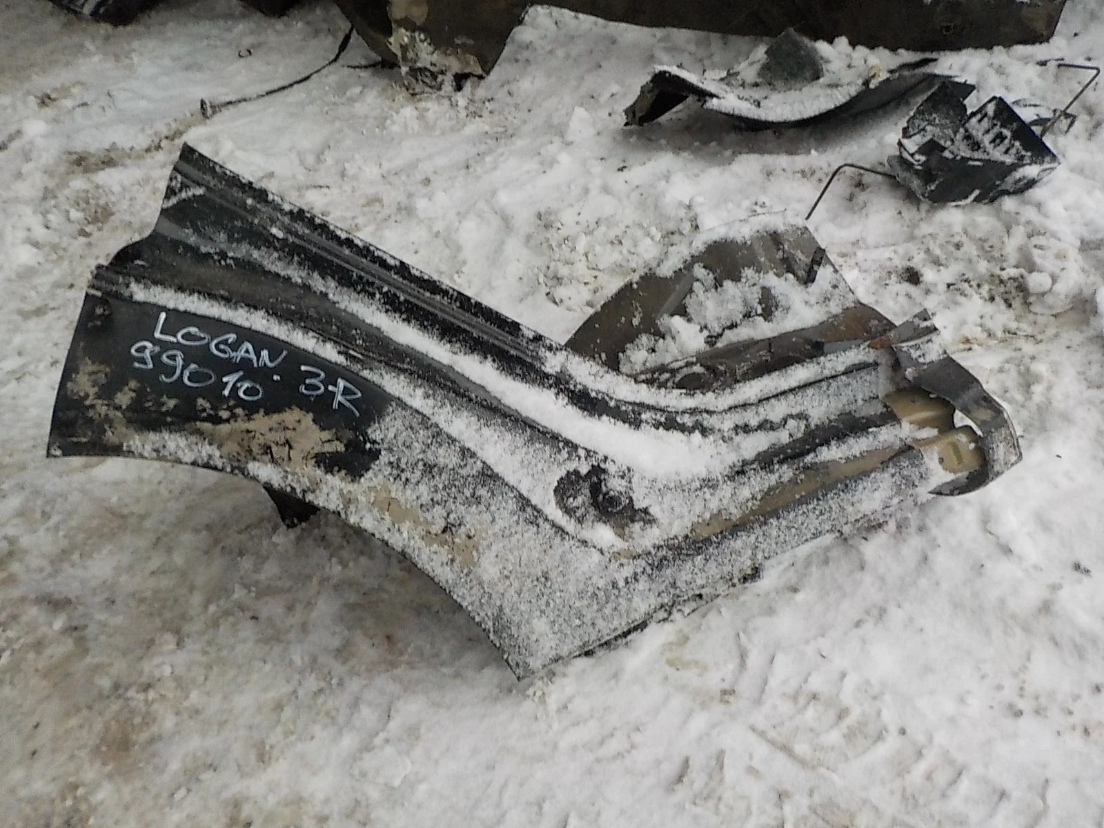 боковина кузова Renault Logan I (2004—2009) Зад Право