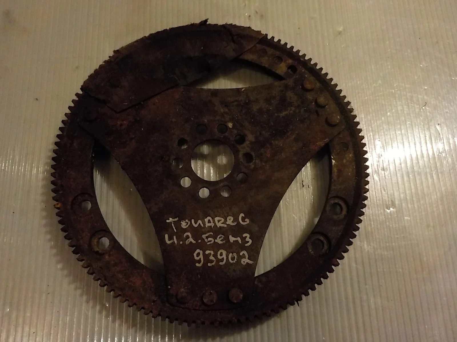 Маховик Audi Q7 4L (2005—2009)