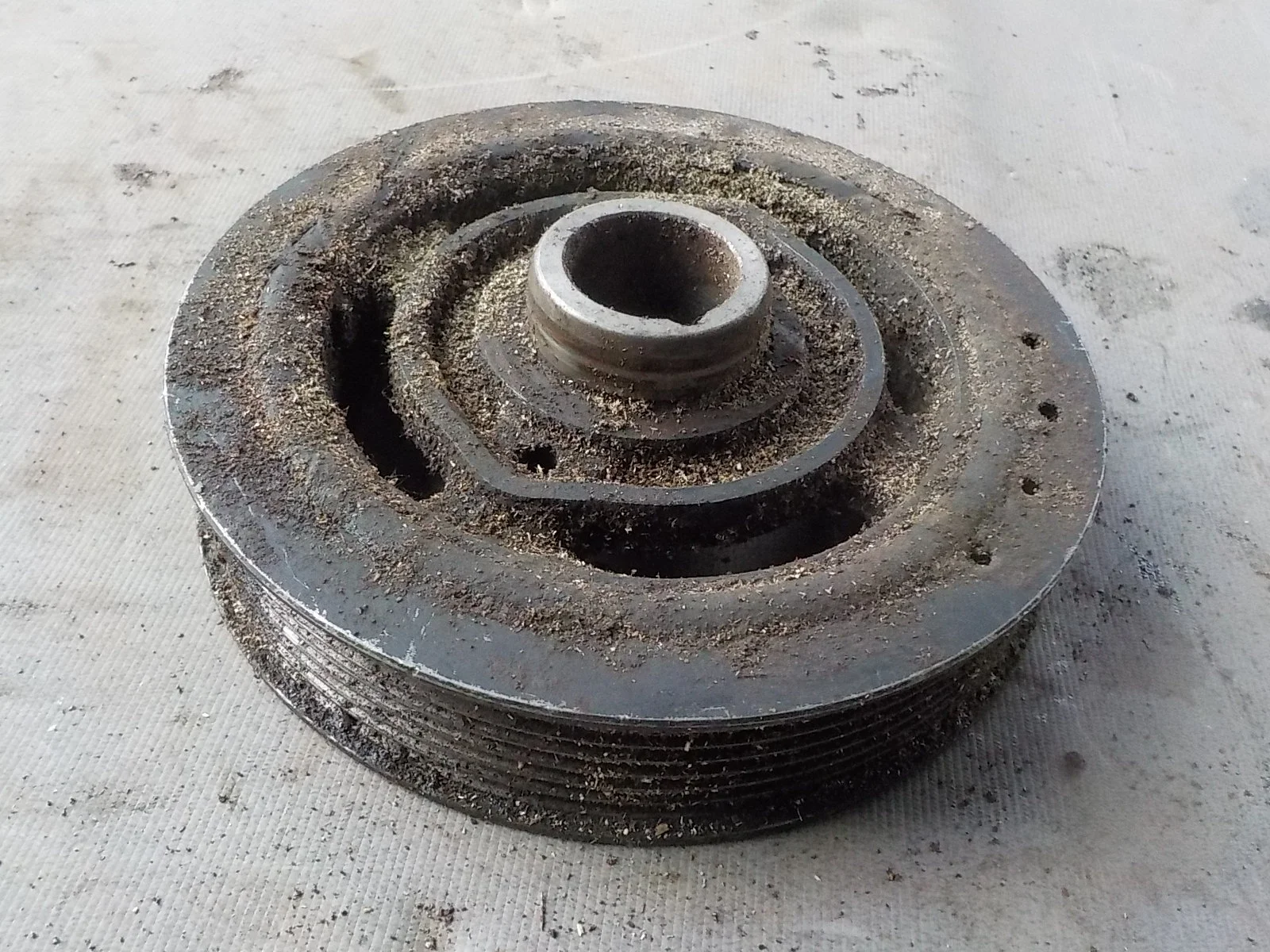 Шкив коленвала Toyota RAV4 III (2005—2010)