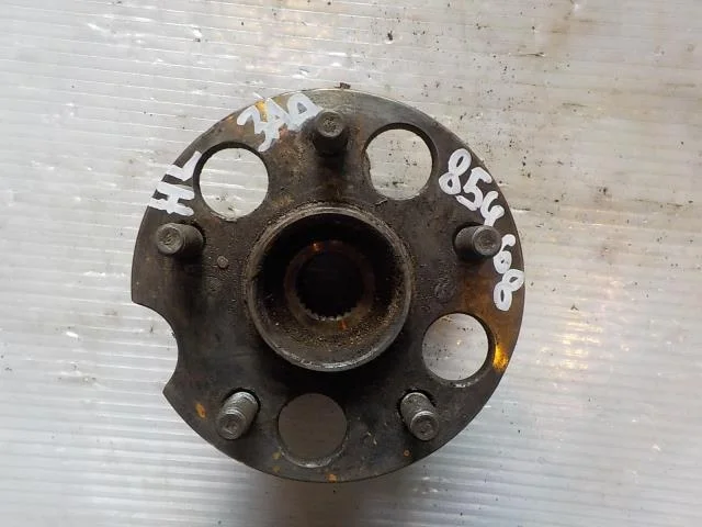 Ступица Lexus RX II (2003—2006) Зад