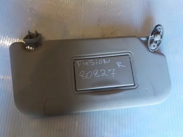 козырек Ford Fusion I рестайлинг (2005—2012)  Право