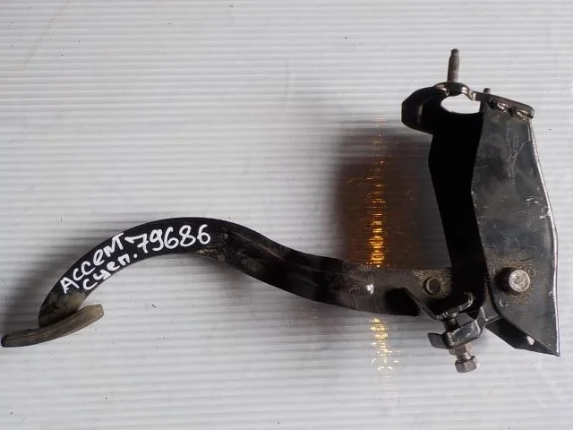 Педаль сцепления Hyundai Accent II (1999—2012)