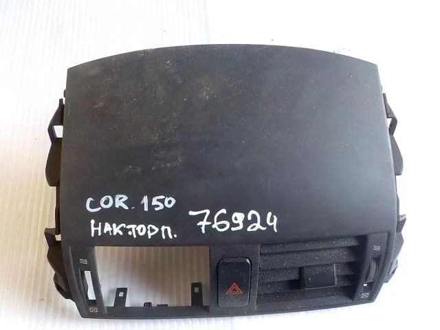 накладка на торпеду Toyota Corolla IX (2000—2004)