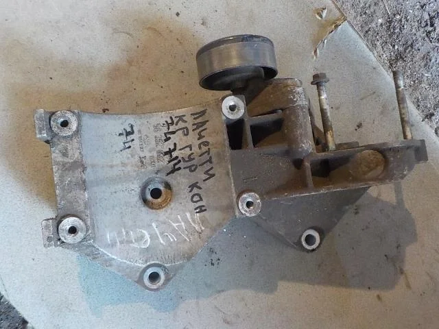 Кронштейн компрессора кондиционера Chevrolet Lacetti I (2004—2013)