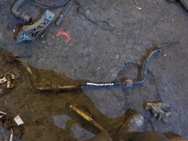 Стабилизатор Citroen Berlingo I рестайлинг (2002—2012) Перед