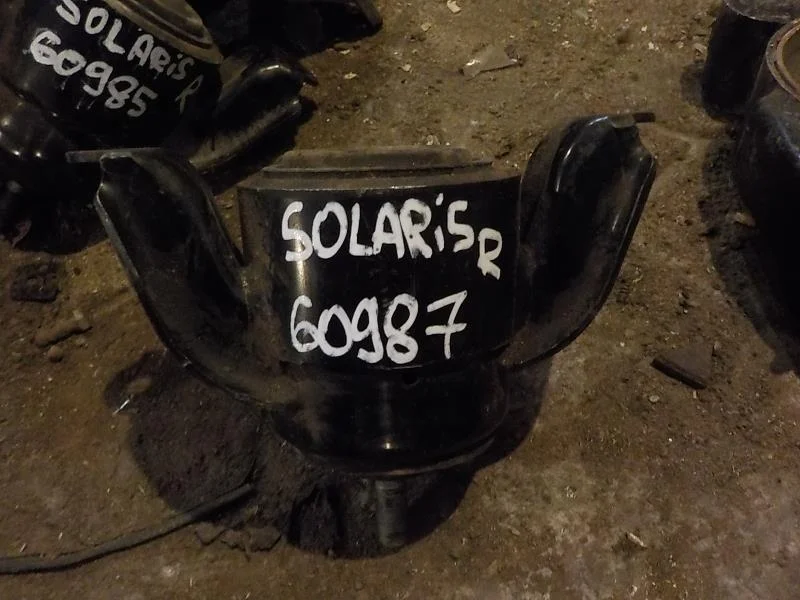 Опора двигателя Hyundai Solaris I (2010—2014)  Право