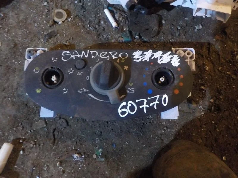 регулятор печки Renault Logan I рестайлинг (2009—2015)