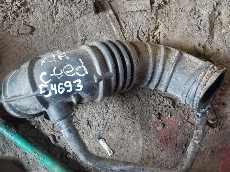 Гофра воздушного фильтра Kia Ceed ED (2006—2010)