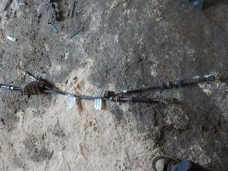 трос переключения кпп Toyota Corolla X рестайлинг (2010—2013)