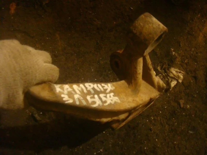 кулак поворотный Toyota Camry XV40 (2006—2009) Зад Лево