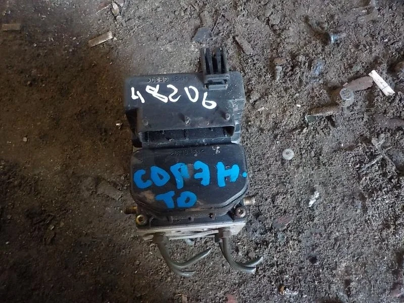 Блок управления ABS Kia Sorento I (2002—2006)