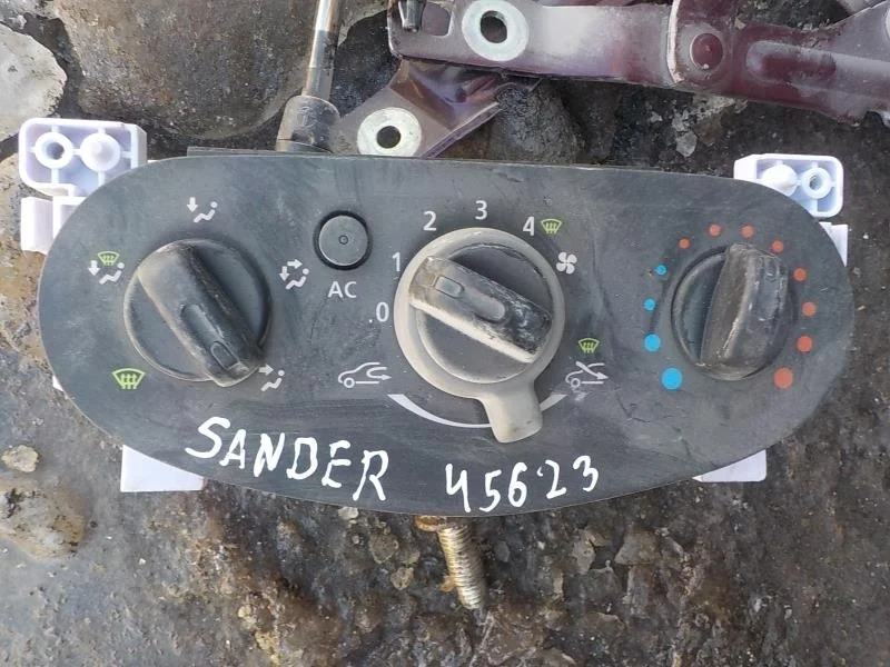 регулятор печки Renault Logan I рестайлинг (2009—2015)