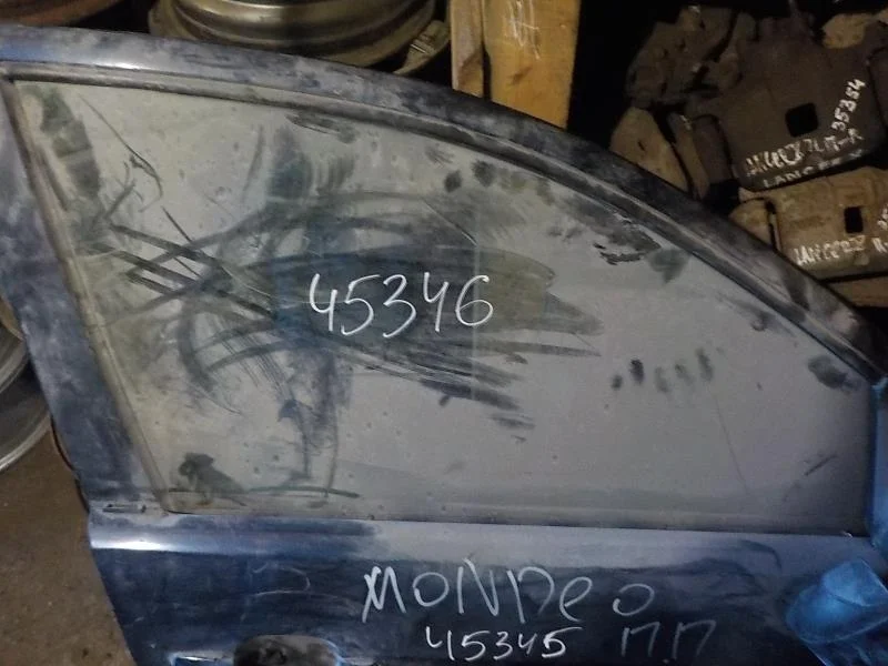 стекло Ford Mondeo III (2000—2003) Перед Право