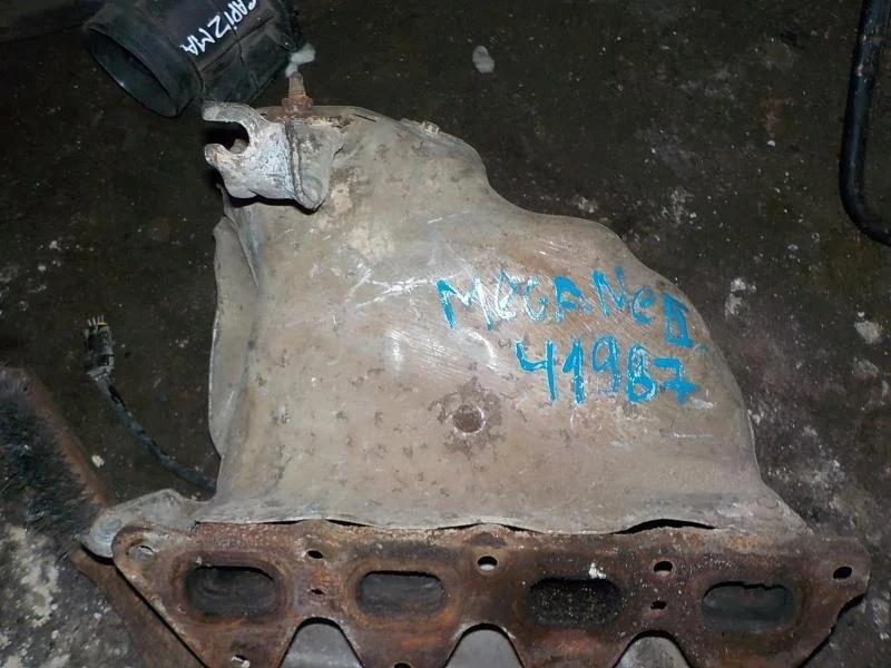 Коллектор выпускной Renault Logan I рестайлинг (2009—2015)