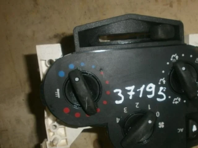 регулятор печки Renault Logan I рестайлинг (2009—2015)