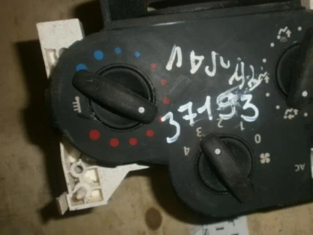 регулятор печки Renault Logan I рестайлинг (2009—2015)