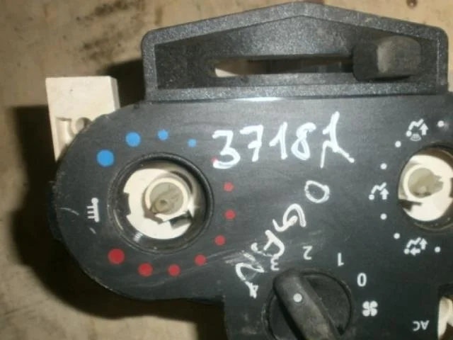 регулятор печки Renault Logan I рестайлинг (2009—2015)