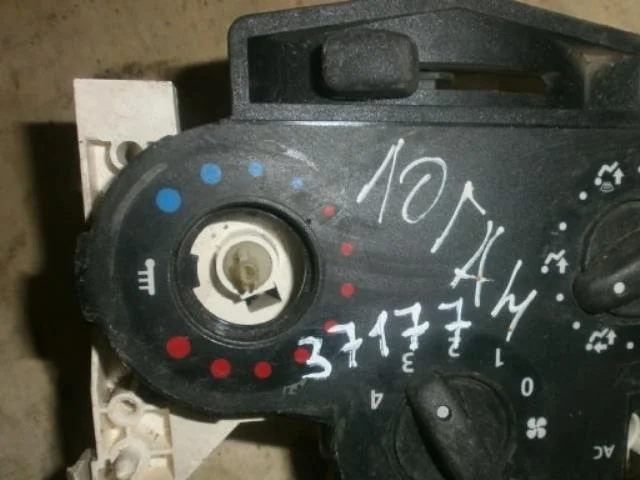 регулятор печки Renault Logan I рестайлинг (2009—2015)