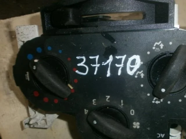 регулятор печки Renault Logan I рестайлинг (2009—2015)