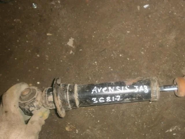 амортизатор Toyota Avensis T250 (2003—2006) Зад