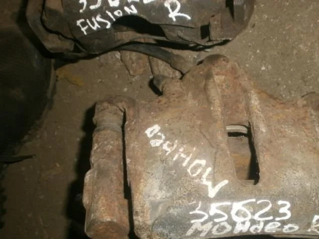 суппорт Ford Mondeo III рестайлинг (2003—2007) Перед Право