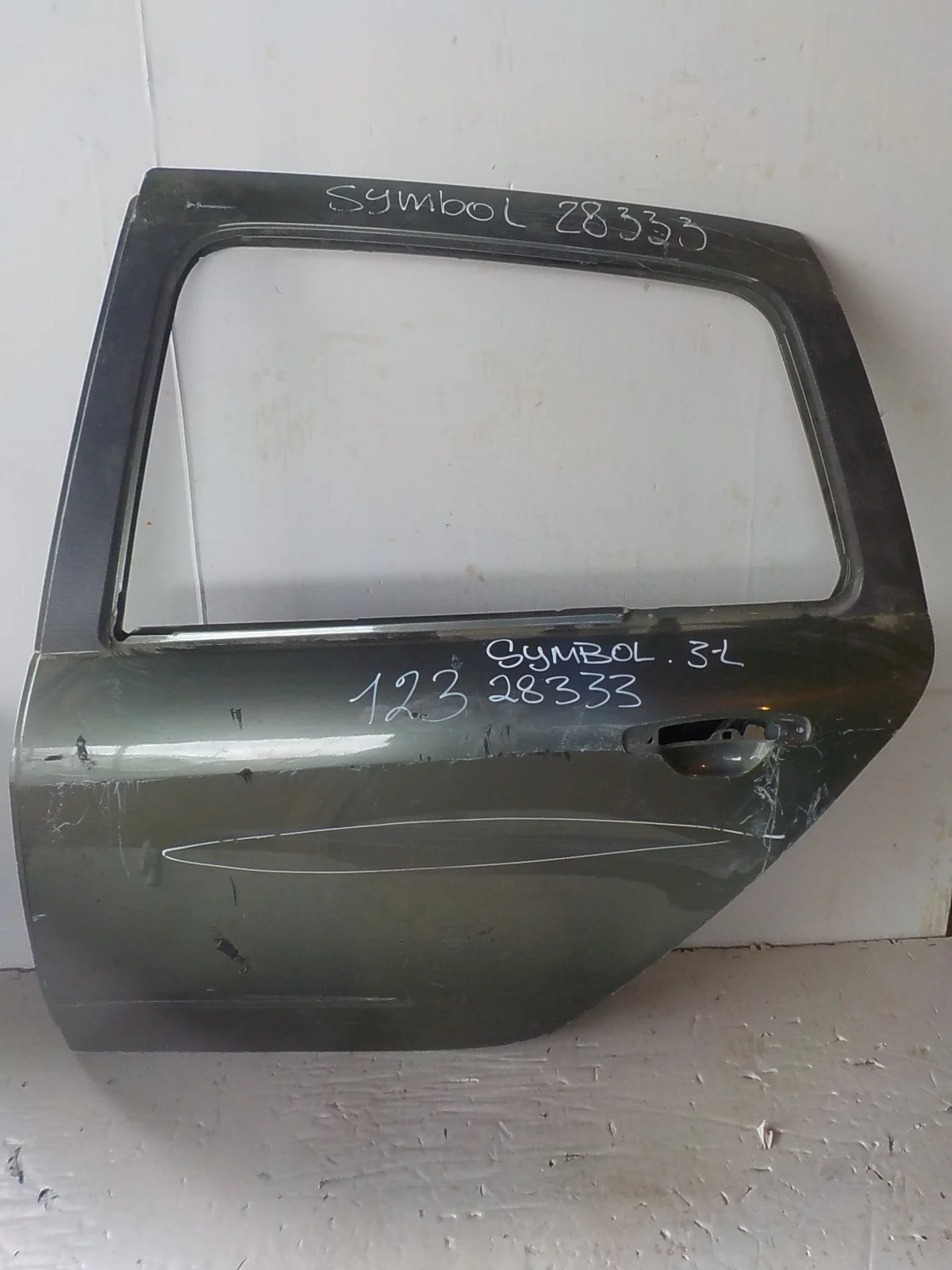 Дверь Renault Symbol ll (2008—2012) Зад Лево