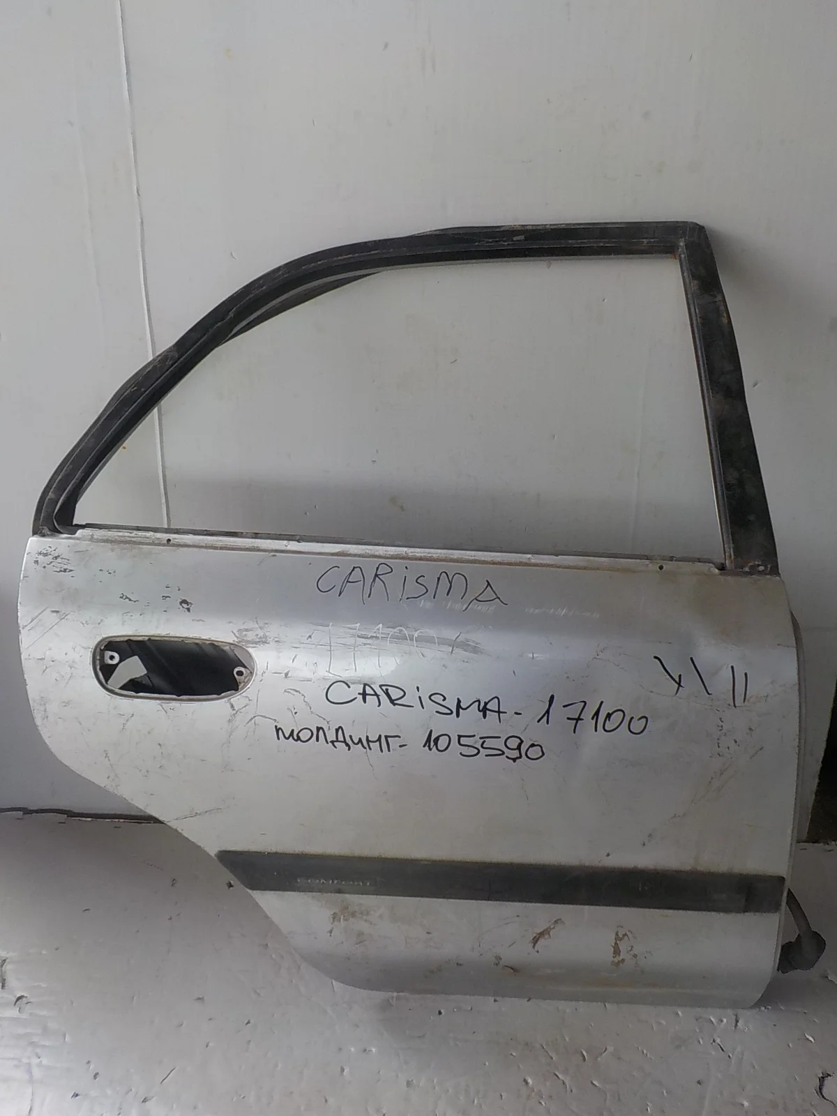Дверь Mitsubishi Carisma I рестайлинг (1999—2004) Зад Право